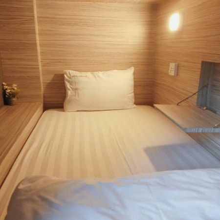 Badu Sukhumvit Dormitory Bangkok Buitenkant foto