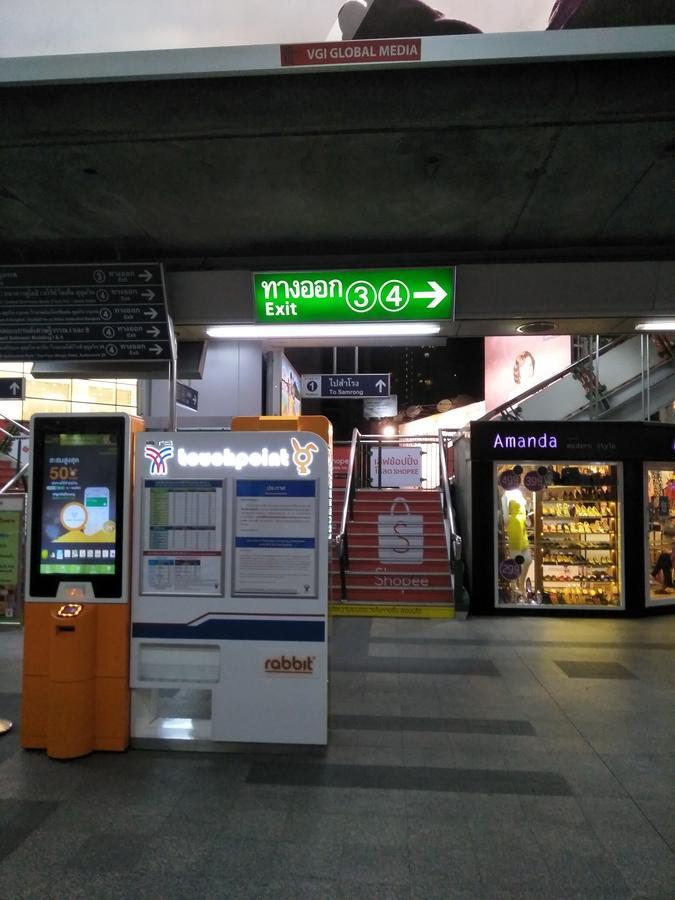 Badu Sukhumvit Dormitory Bangkok Buitenkant foto