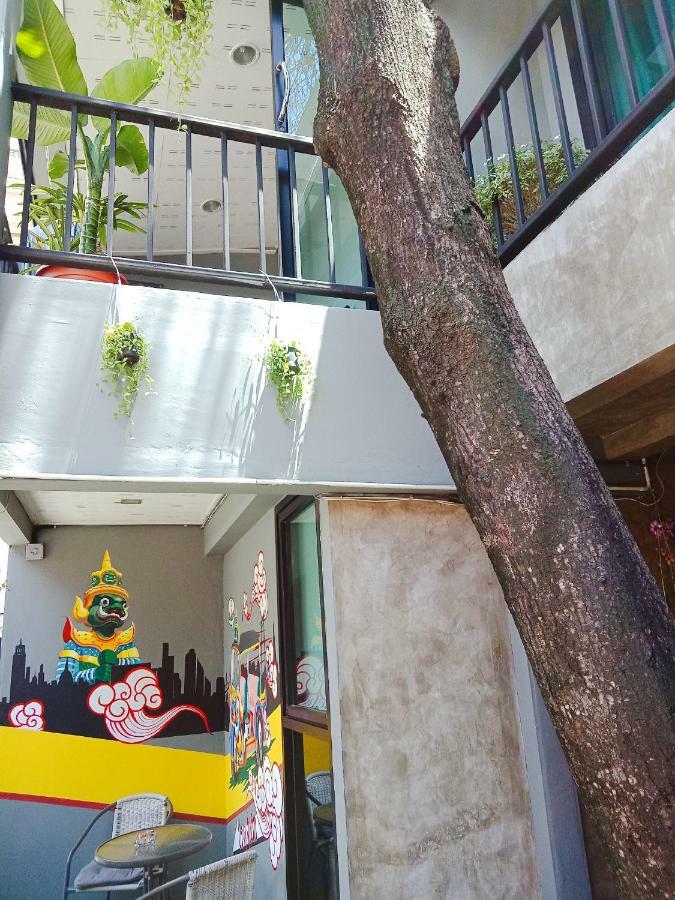Badu Sukhumvit Dormitory Bangkok Buitenkant foto