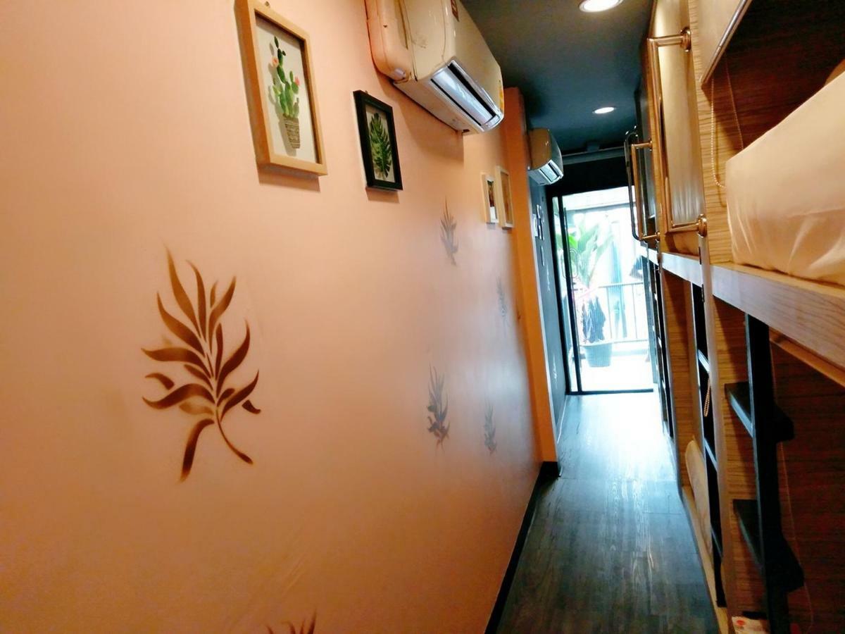 Badu Sukhumvit Dormitory Bangkok Buitenkant foto