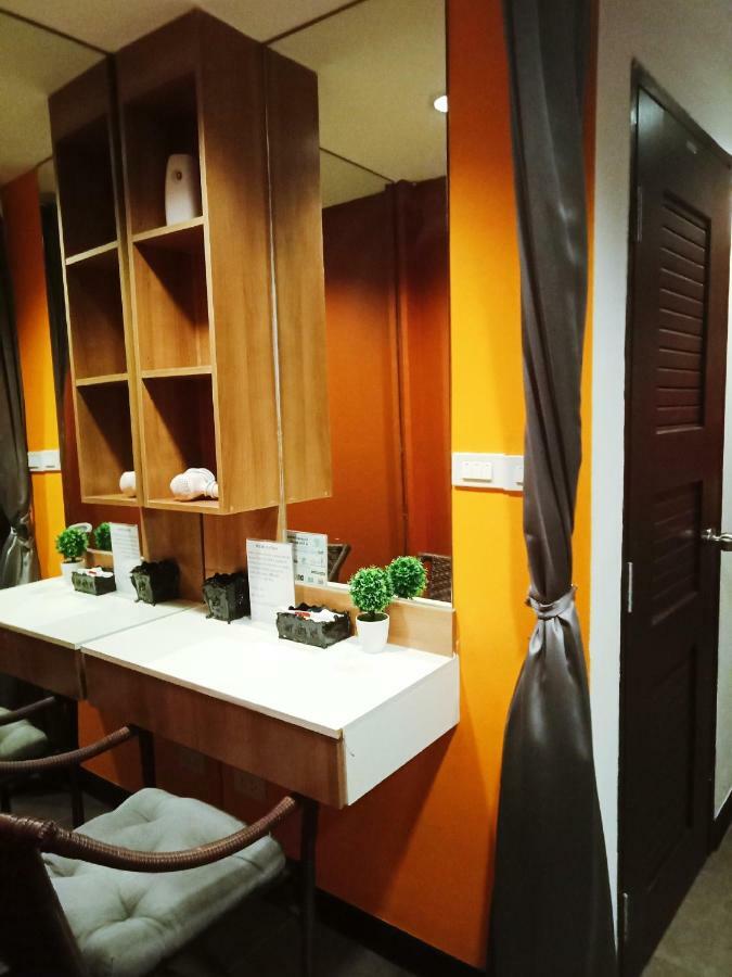 Badu Sukhumvit Dormitory Bangkok Buitenkant foto