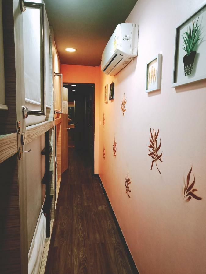 Badu Sukhumvit Dormitory Bangkok Buitenkant foto