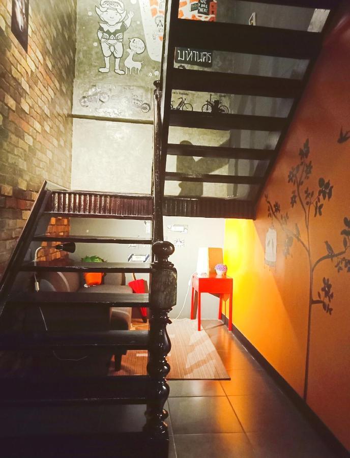 Badu Sukhumvit Dormitory Bangkok Buitenkant foto